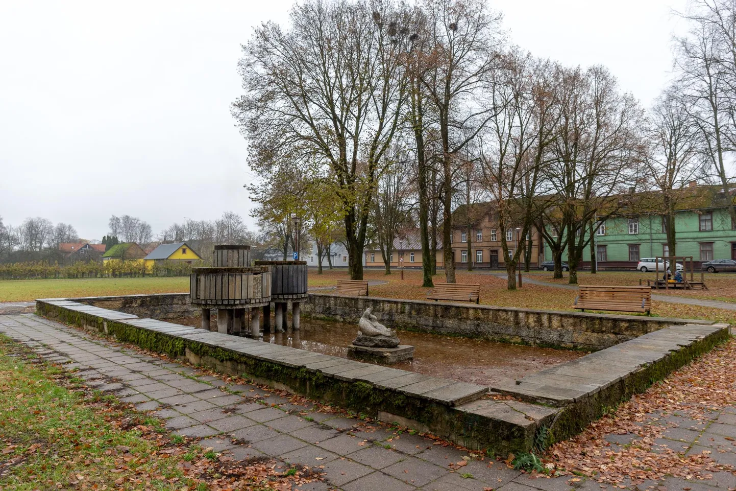 Vilijandi linnavalitsuse lammutamisplaanide vastu kogutakse allkirju.
