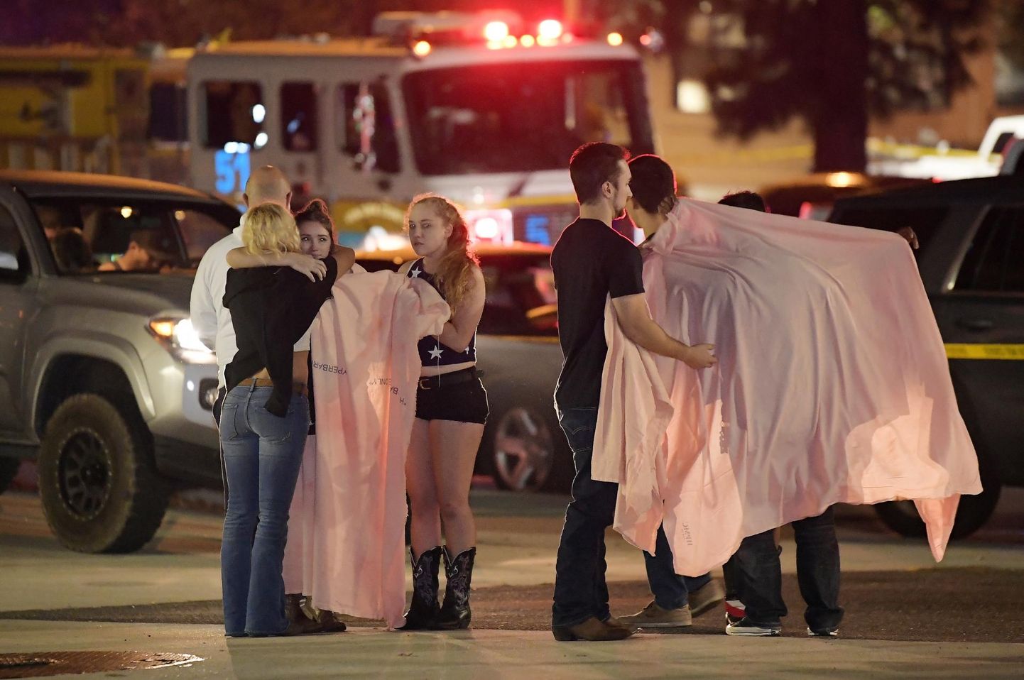Paljud Thousand Oaksis toimunud tulistamise ohvrid olid kolledžinoored.