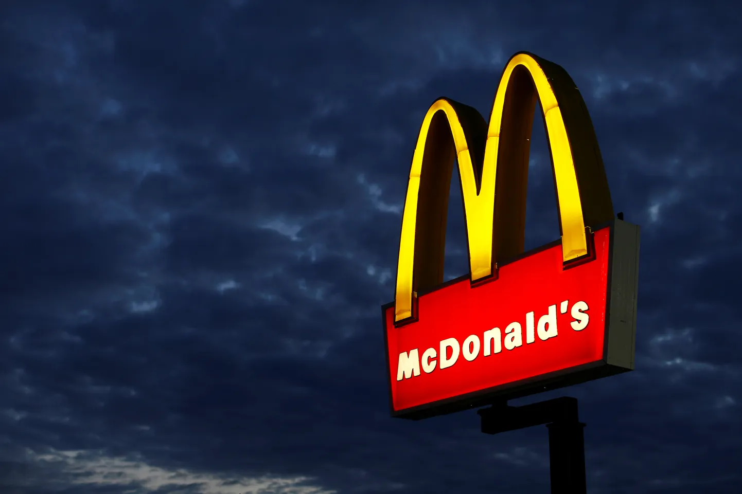 Mcdonald's logo.