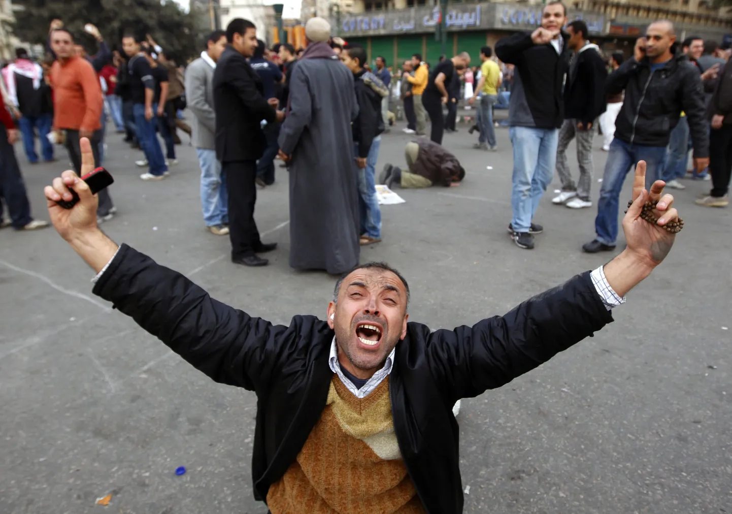 Meeleavaldaja Kairos Tahriri väljakul.