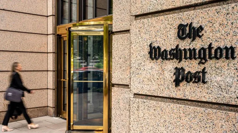 Вход в здание редакции газеты Washington Post.