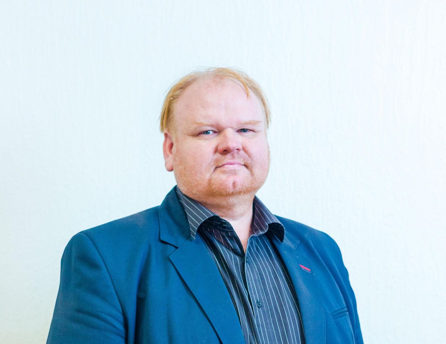 Lõuna-Eesti Postimehe ajakirjanik Arved Breidaks. 