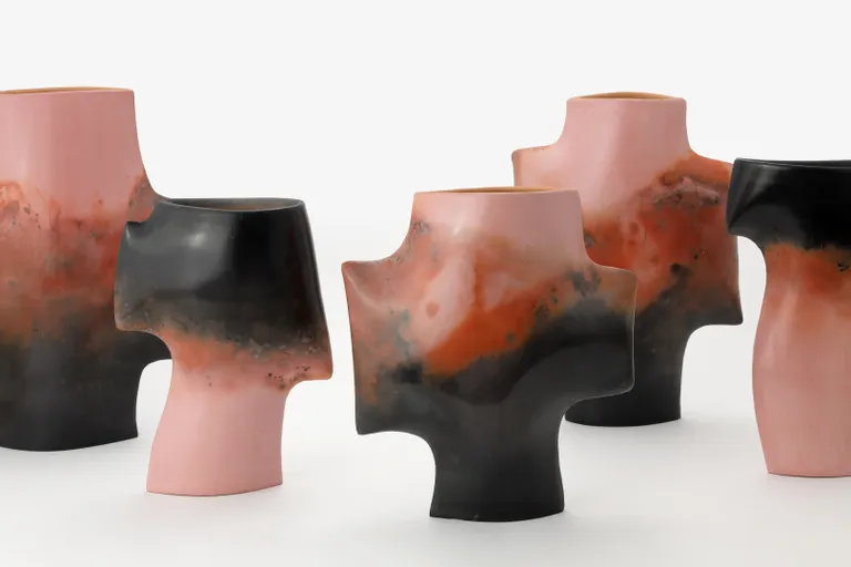 Jungs Džunghuns. "Burnished Carbon Trap Series"