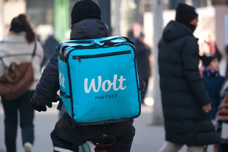 Wolt toidukuller.