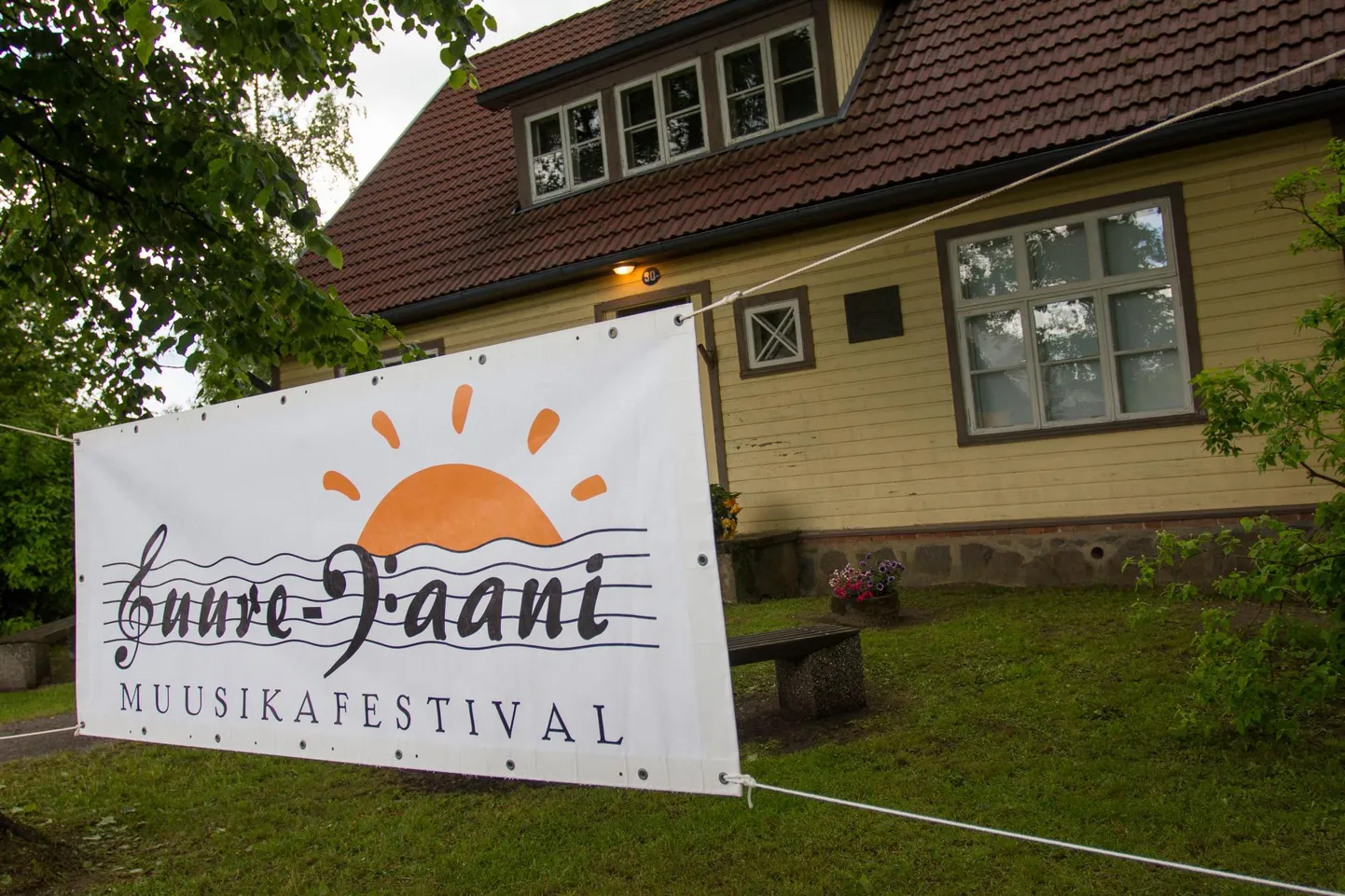 Suure-Jaani muusikafestivali peakorraldaja kardab, et publikut tuleb kontsertidele tavalisest vähem.