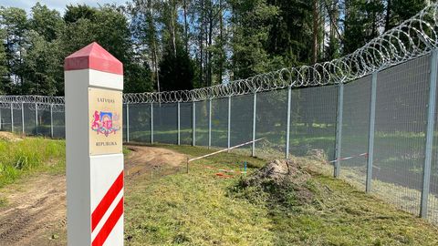 KOHALIK VAADE ⟩ Läti paneb idapiiril tuure koguva rändehooaja tõttu teiste põgenike ees ukse lukku