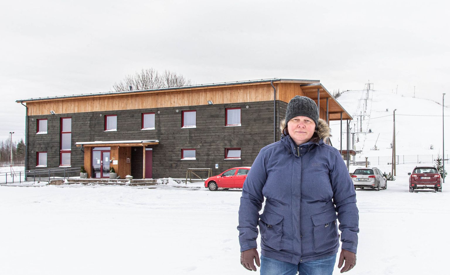 Кая Крейсман снова открыла хостел "Tuhamäe" сразу же 21 декабря, когда правительство освободило от запрета на размещение приезжающих по работе. С понедельника тут ждут всех желающих.