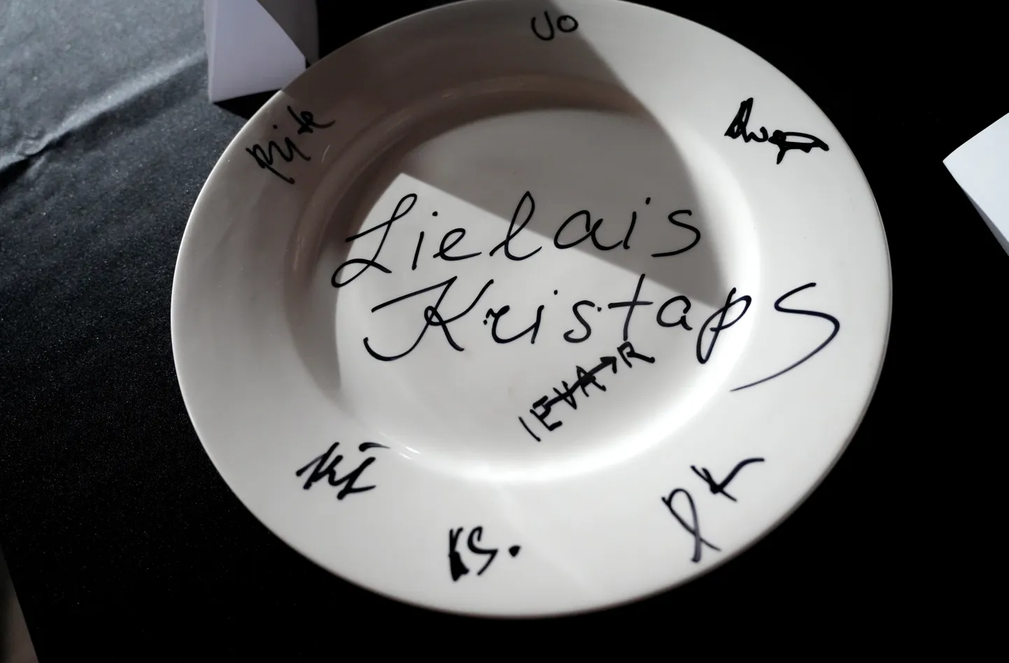 Norisinās Nacionālās kino balvas "Lielais Kristaps" preses konference, kurā tiek paziņoti šī gada "Lielais Kristaps" nominanti un Balvas par mūža ieguldījumu filmu mākslā laureāts.