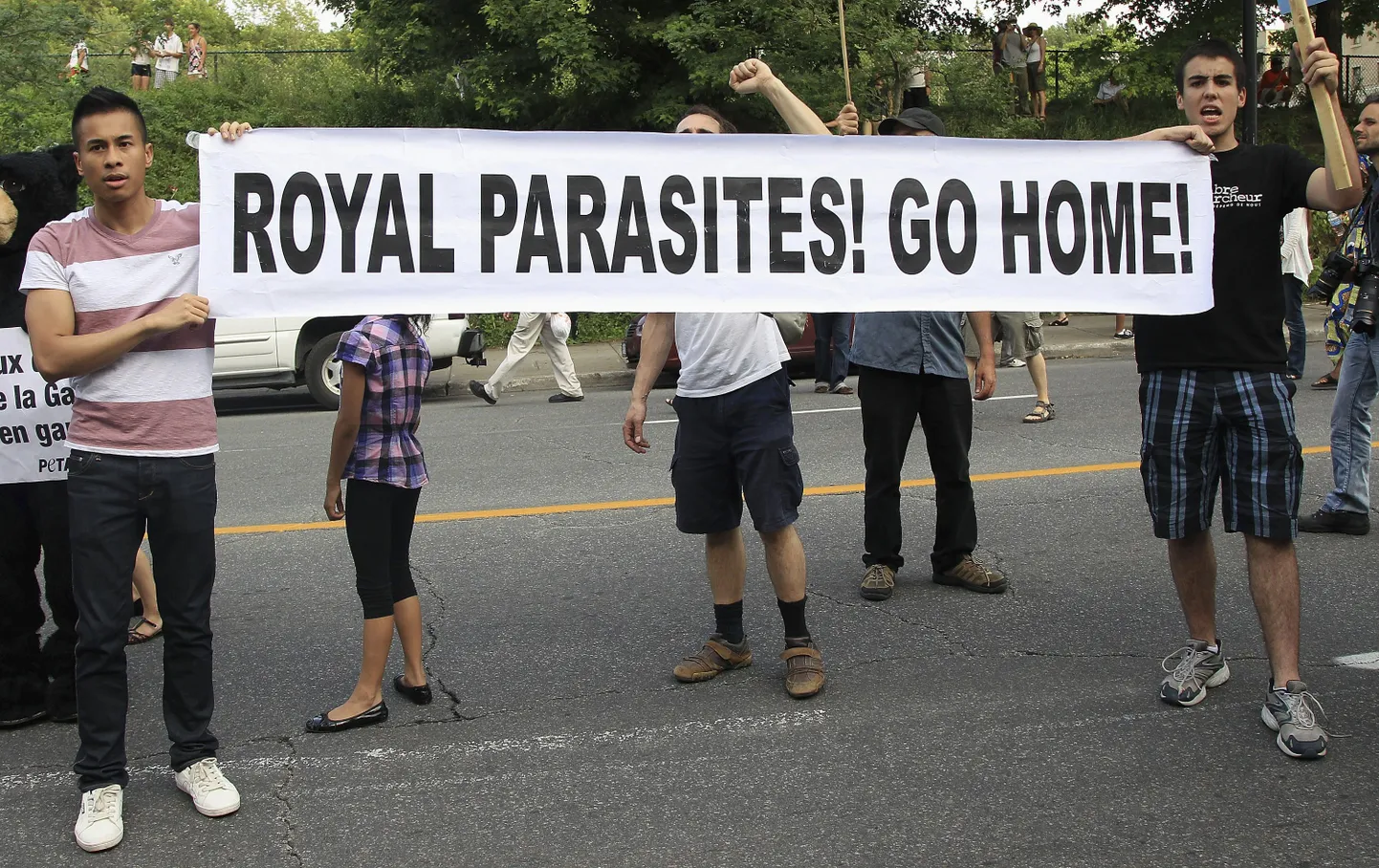 Briti kuningliku paari vastu protestijad Montrealis