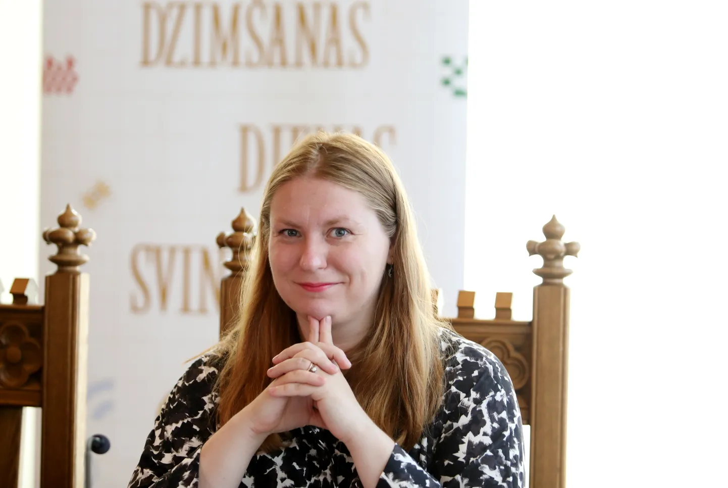 Rīgas vasaras producente Līna Birzaka-Priekule piedalās preses konferencē, kurā informē par plānoto Rīgas Drosmes un prieka vasaras kulminācijas - Rīgas 822. dzimšanas dienas pasākumu programmu.