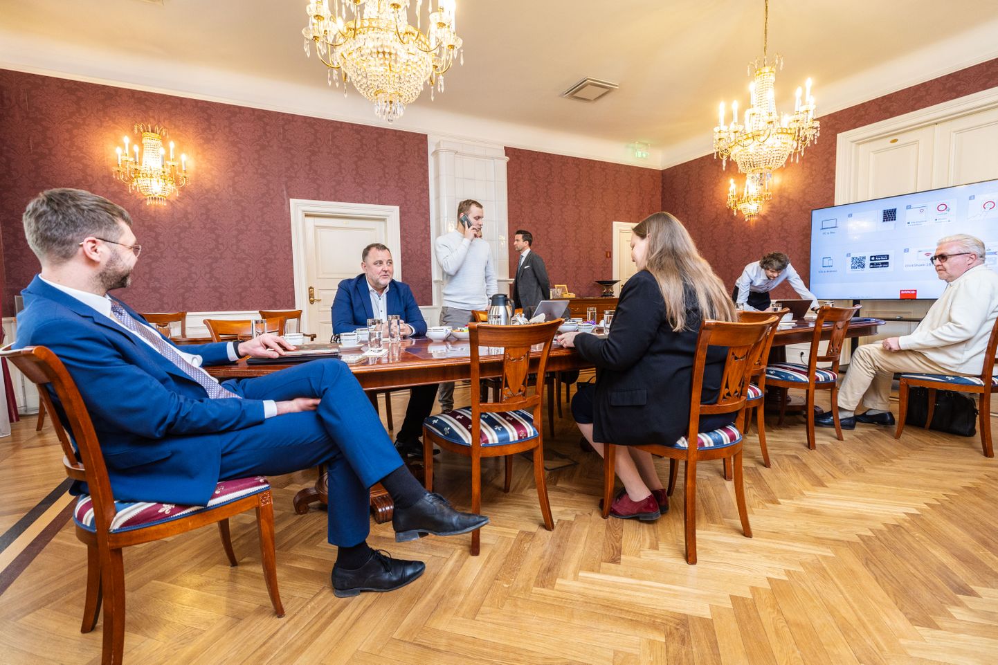 Koalitsiooniläbirääkimised Tallinnas Poska majas.