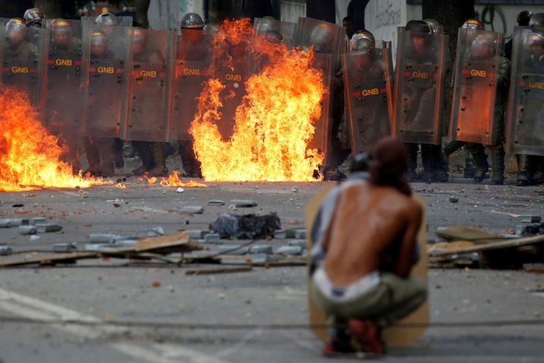 Meeleavaldajate ja ametivõimude vahel on Venezuelas toimunud pidevad kokkupõrked.