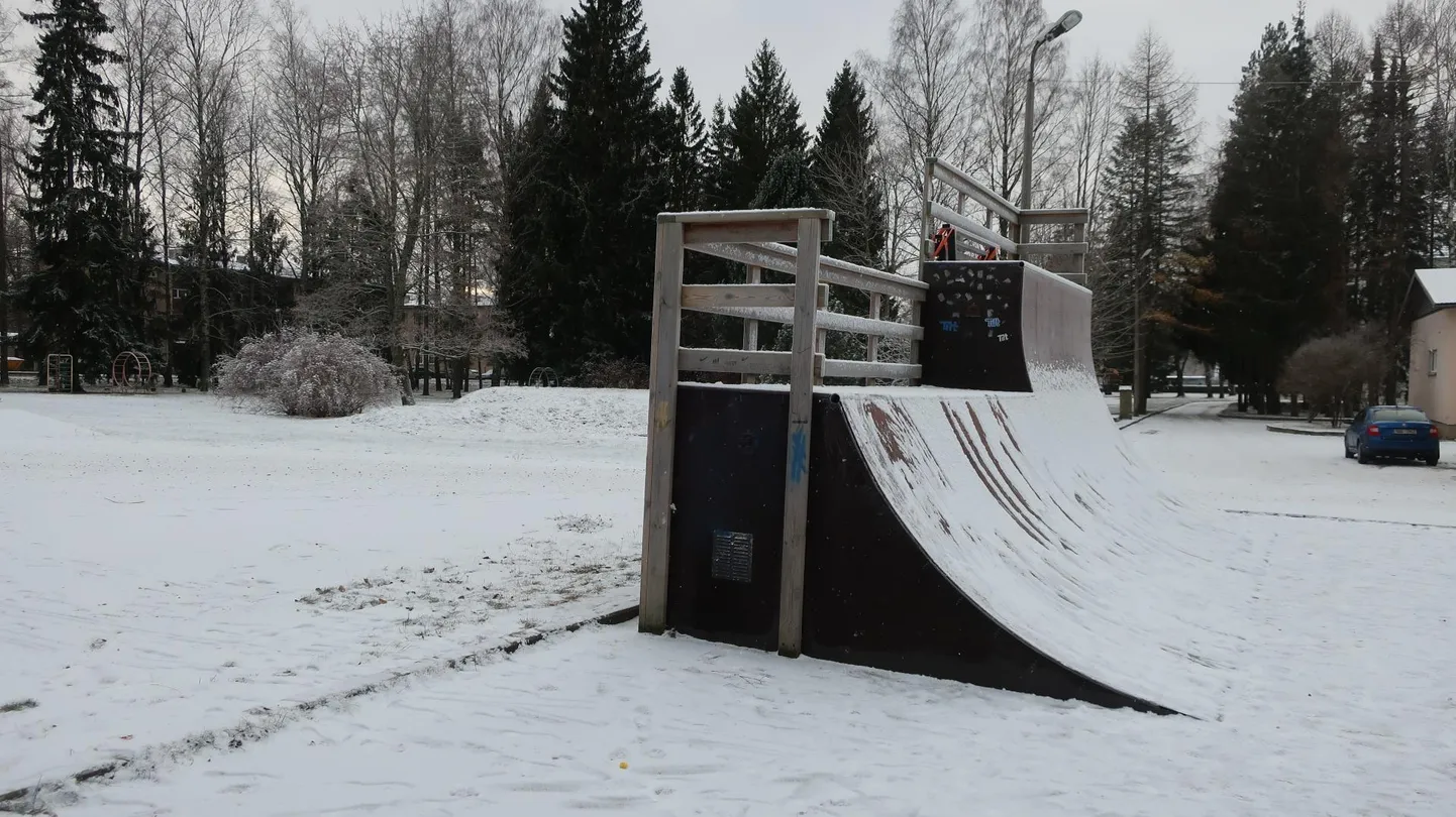 Noorteka kõrval paiknev rularamp tõstetakse staadioni rajamise käigus uude asukohta.
