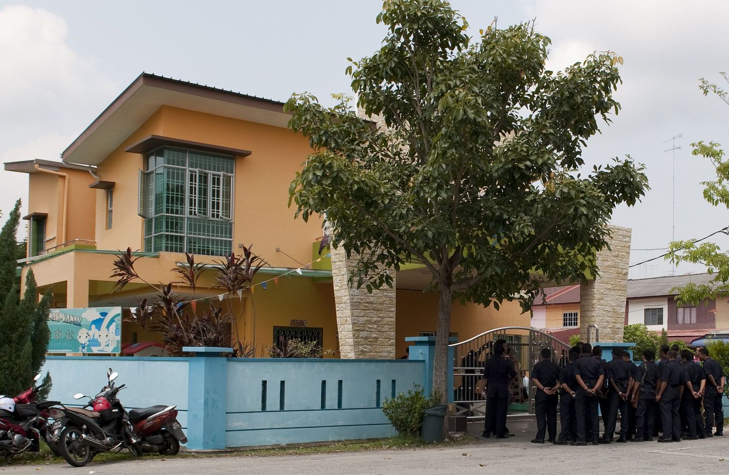 Lasteaed Malaisias Muaris, kus kurjategija võttis pantvangi ligi 30 last ja neli kasvatajat.