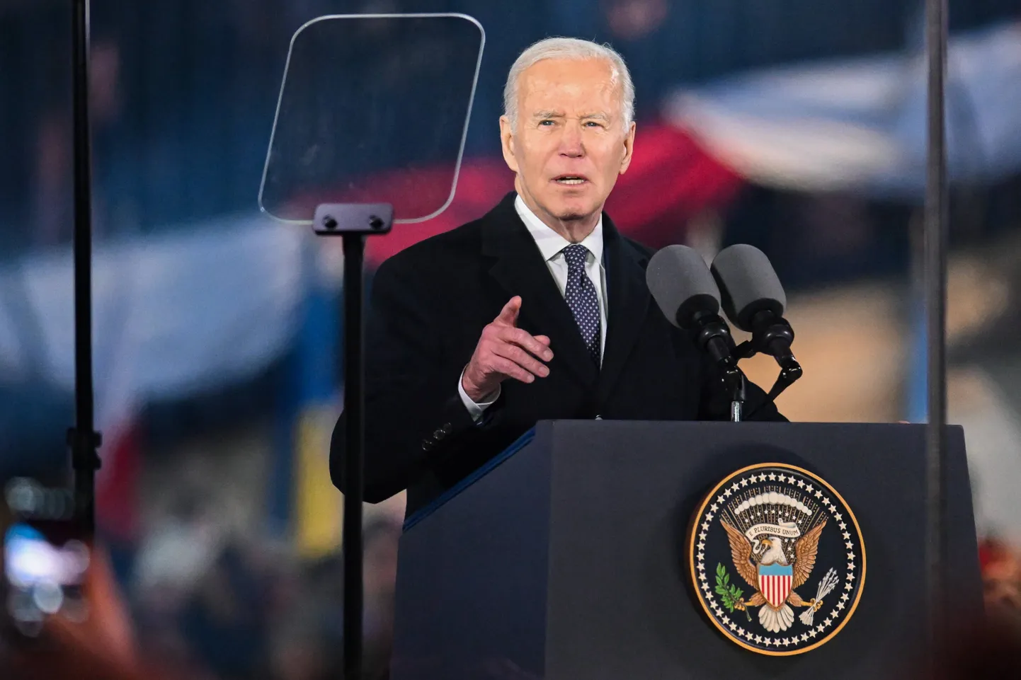 Joe Biden Varssavi keskväljakul. 21.02.2023