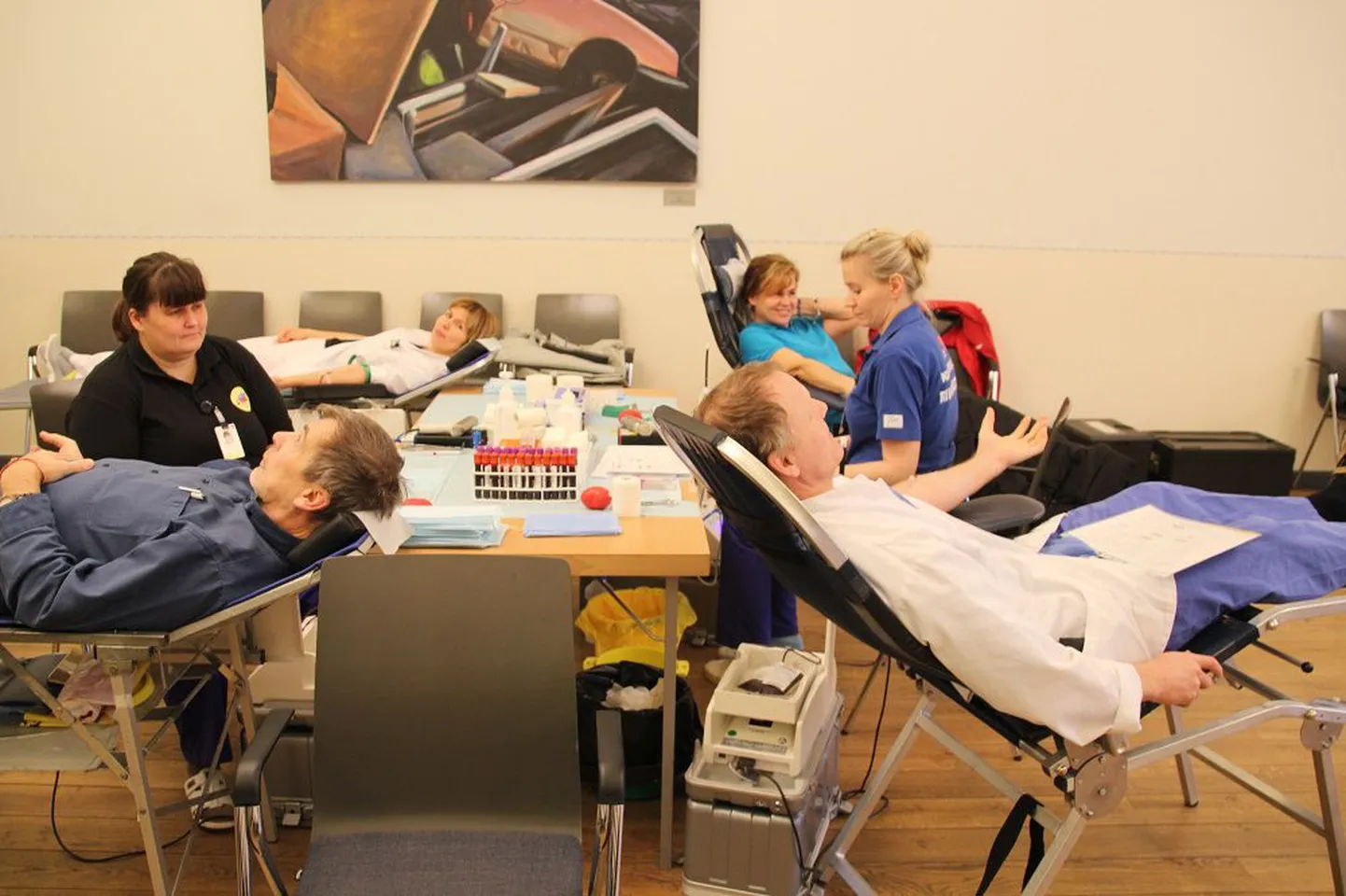 Osa meedikutest käis verd loovutamas esmakordselt.