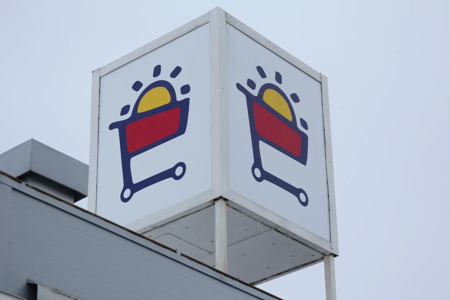 Selveri logo.