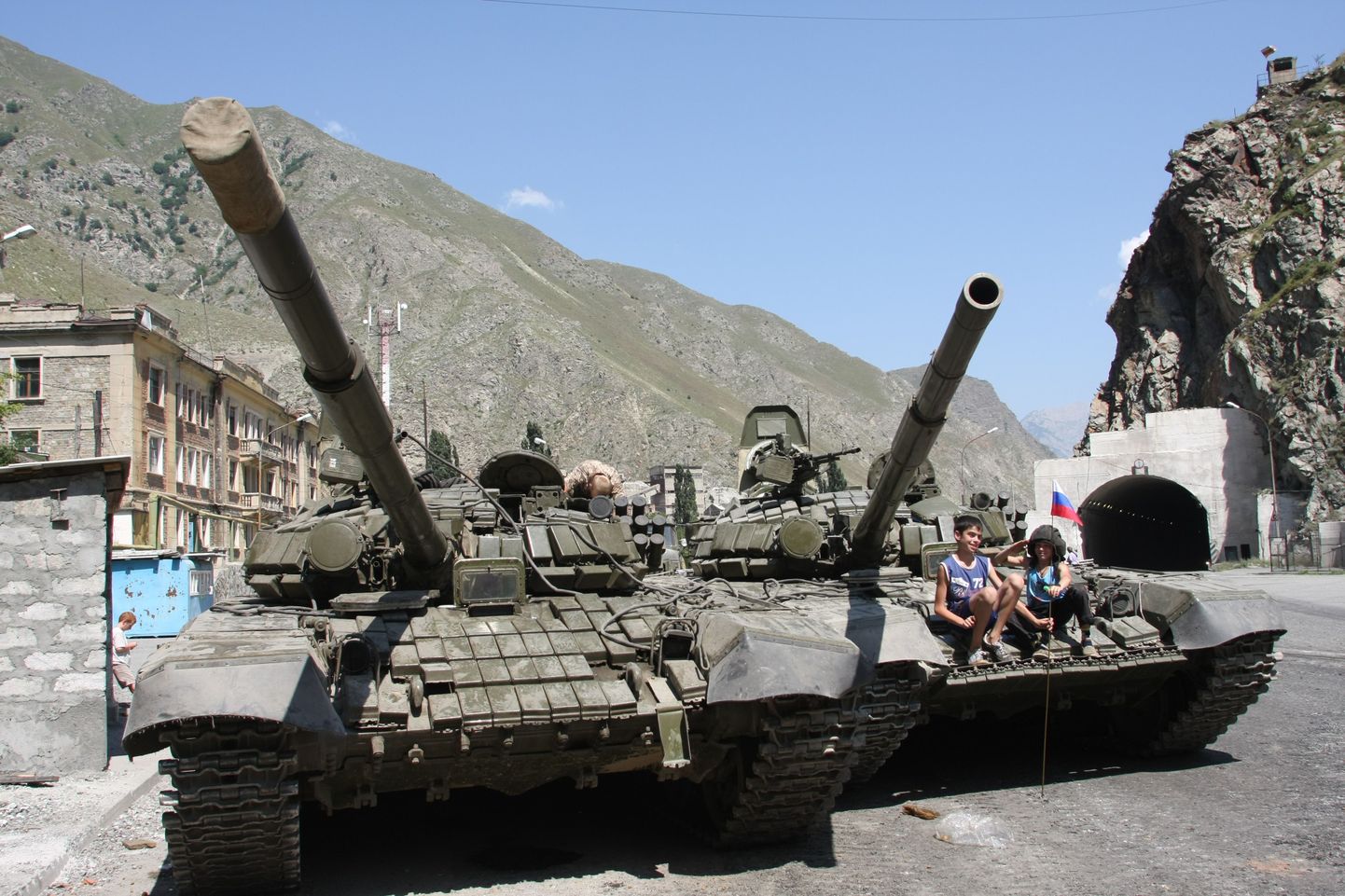 Vene sõjatehnika Lõuna-Osseetia pealinnas Tshinvalis.