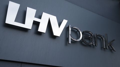 JÄRJEKORDNE RIKE ⟩ LHV võttis klientidelt pangakontolt ilma põhjuseta raha maha