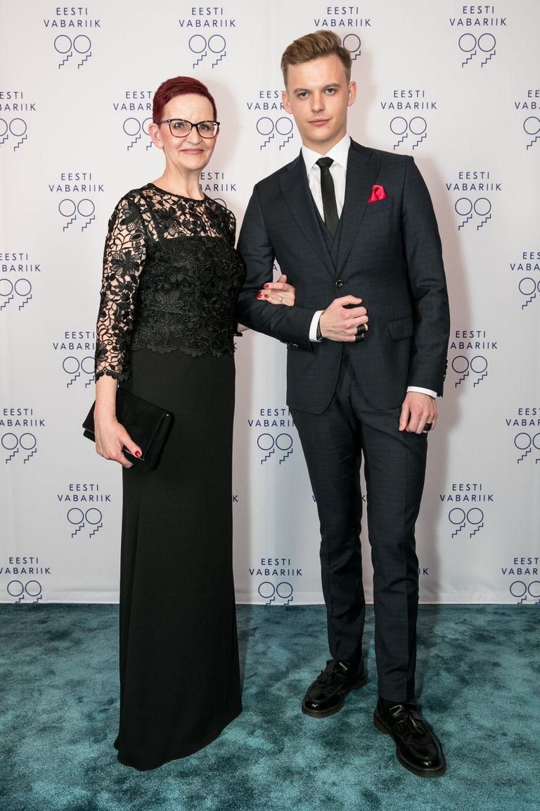 Laulja Jüri Pootsmann ja ema Marit Rahkemaa