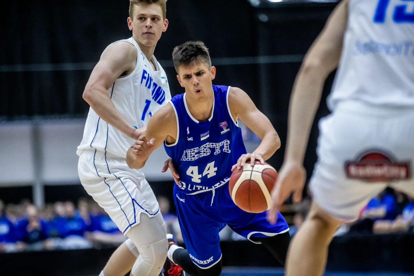 Kerr Kriisa palliga matšis Soome vastu.