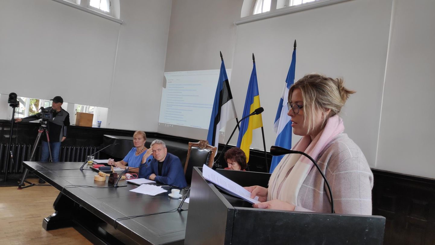 Pärnu linnavolikogu tänasel istungil esitatakse umbusaldusavaldus volikogu esimehele ja linnapeale.