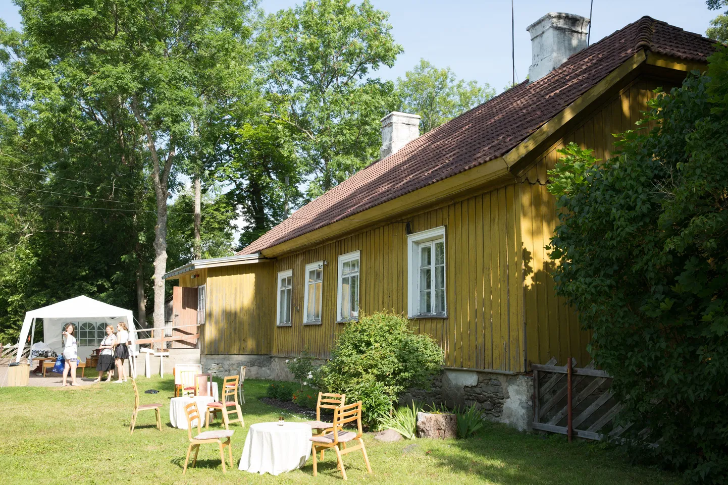 Eramaja Kärdlas.