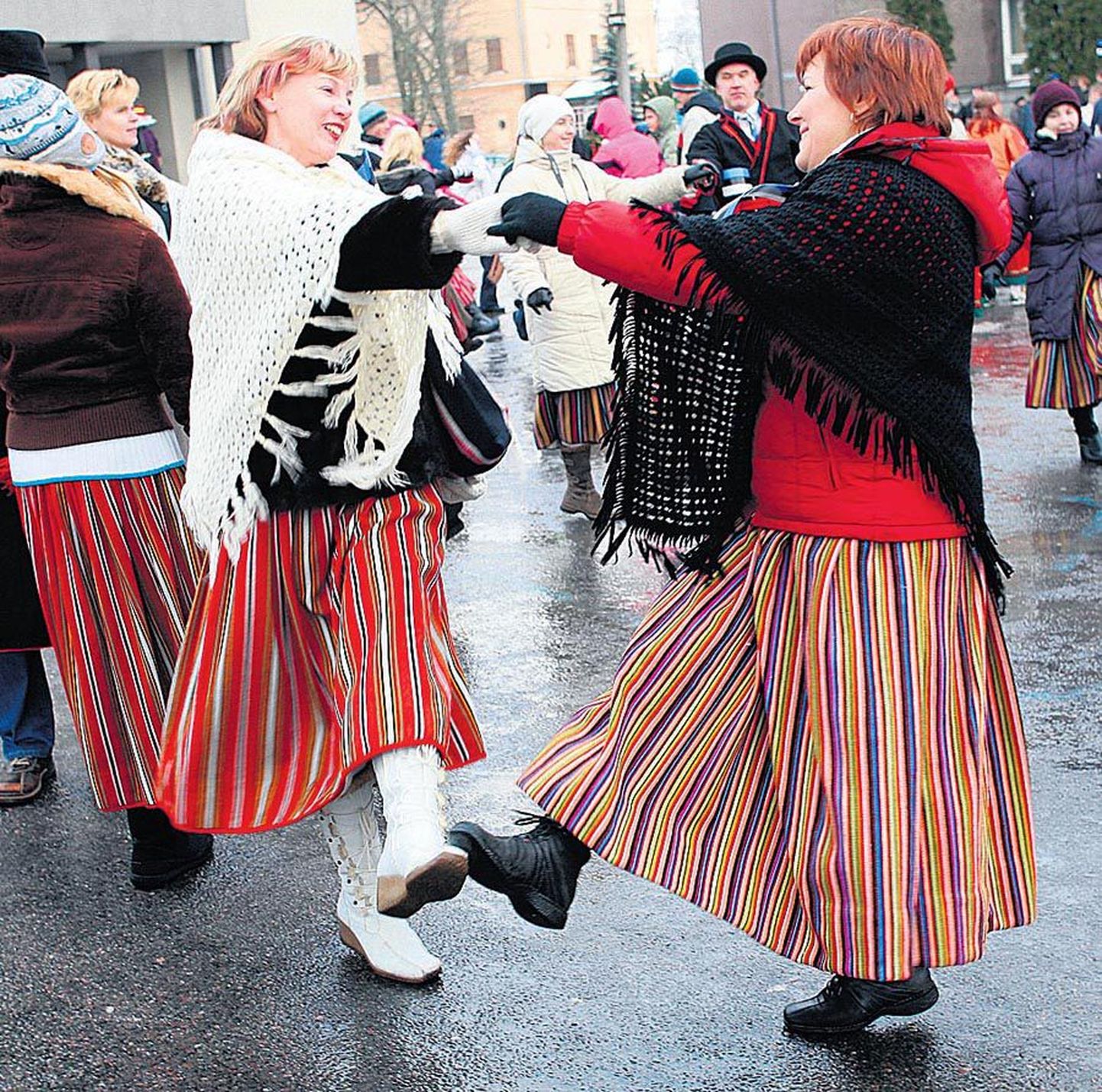 Talvine tantsupidu Viljandis. Foto on illustreeriv.