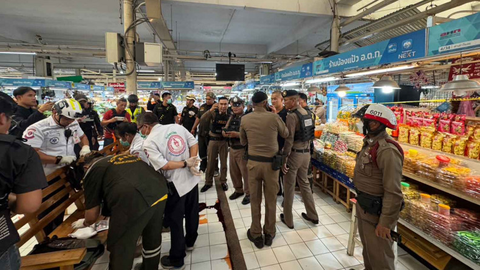 Oborožen napad na bangkoškem trgu terjalo pet življenj