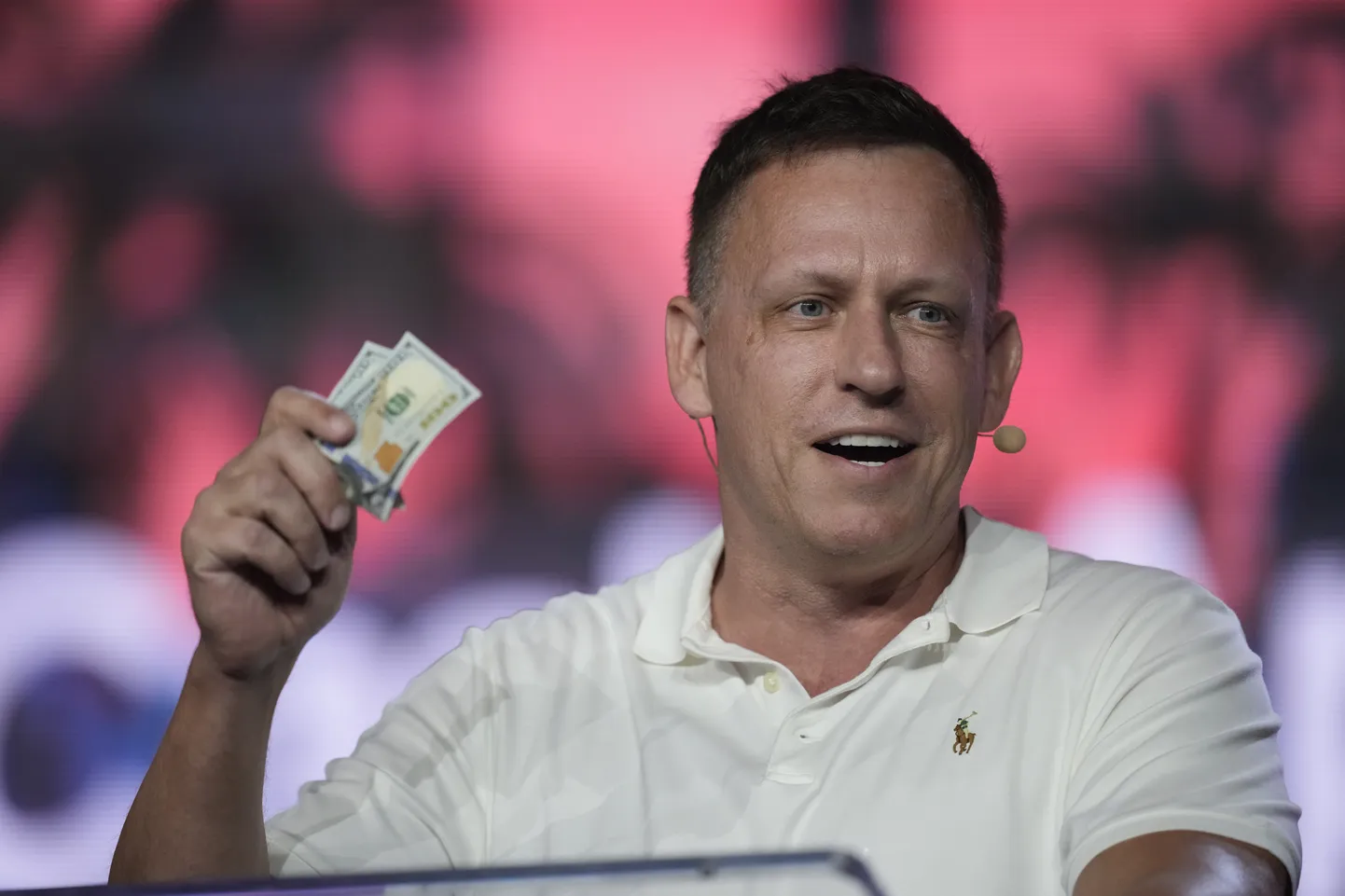 PayPali kaasasutaja, Saksa-USA ärimees Peter Thiel 7. aprillil 2022 USAs Floridas Miamis bitcoini konverentsil esinemas.