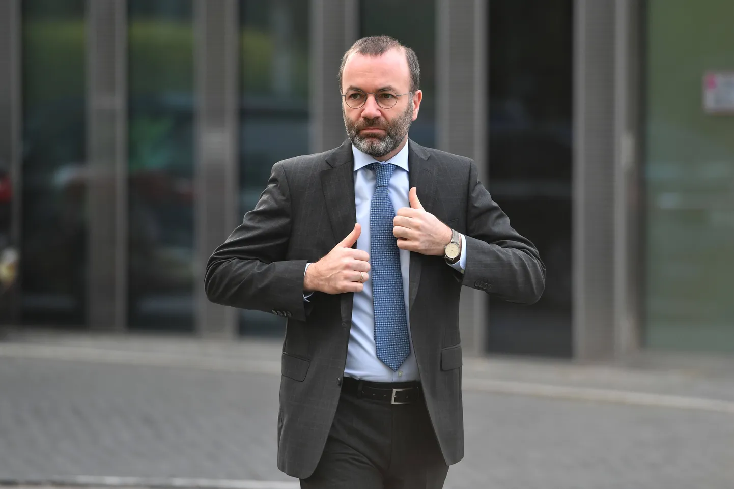 Europarlamendi konservatiivide fraktsiooni juht Manfred Weber tahab peatada Euroopa firmade liikumist Hiina kapitali kontrolli alla