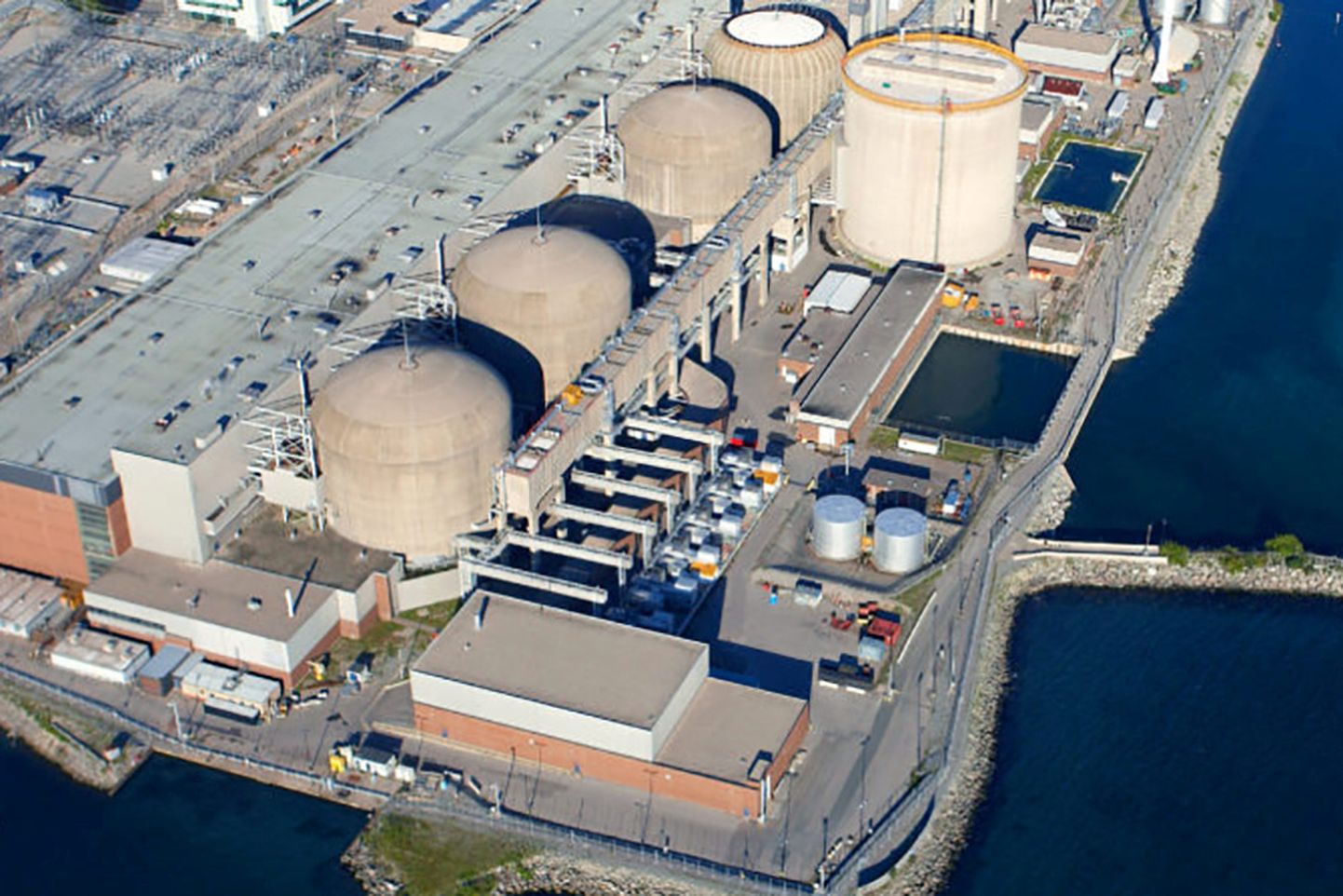 Toronto lähistel asuv tuumajaam.