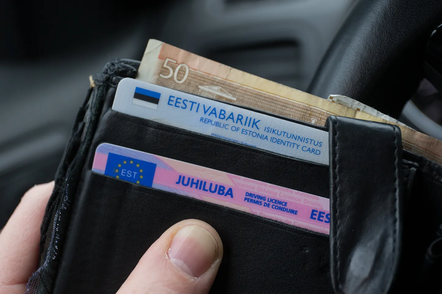 В соцсетях распространяется ложная информация о выдаче водительских прав.