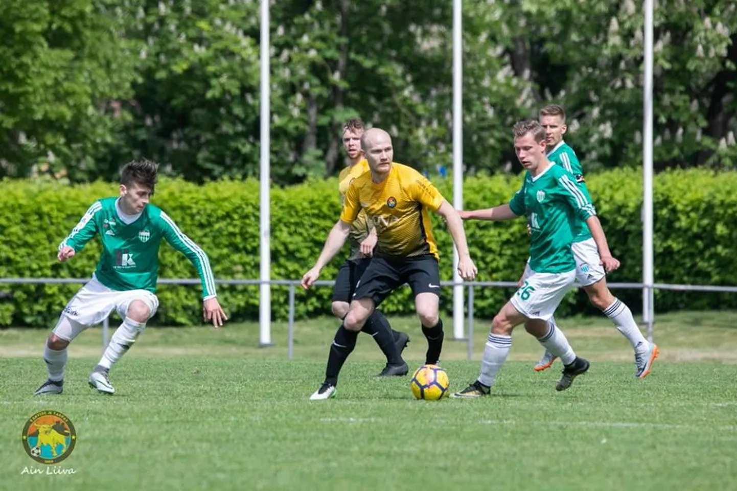 Alari Aunapuu (keskel) on eri võistkondade koosseisus pidanud Rakvere eest Eesti meistrivõistlustel rohkem lahinguid kui ükski teine mängija.