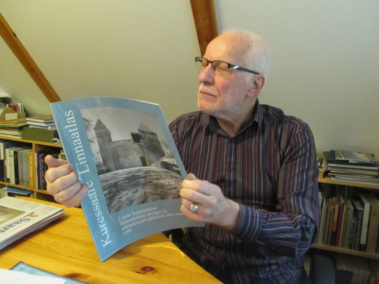 VILJAKAS KOOSTÖÖ: Kuressaare linnaatlas on näide mitme autori viljakast koostööst, milles Jaan Tamm on osalenud.