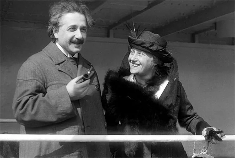 Alberts un Elza Loventāle – Einšteina 