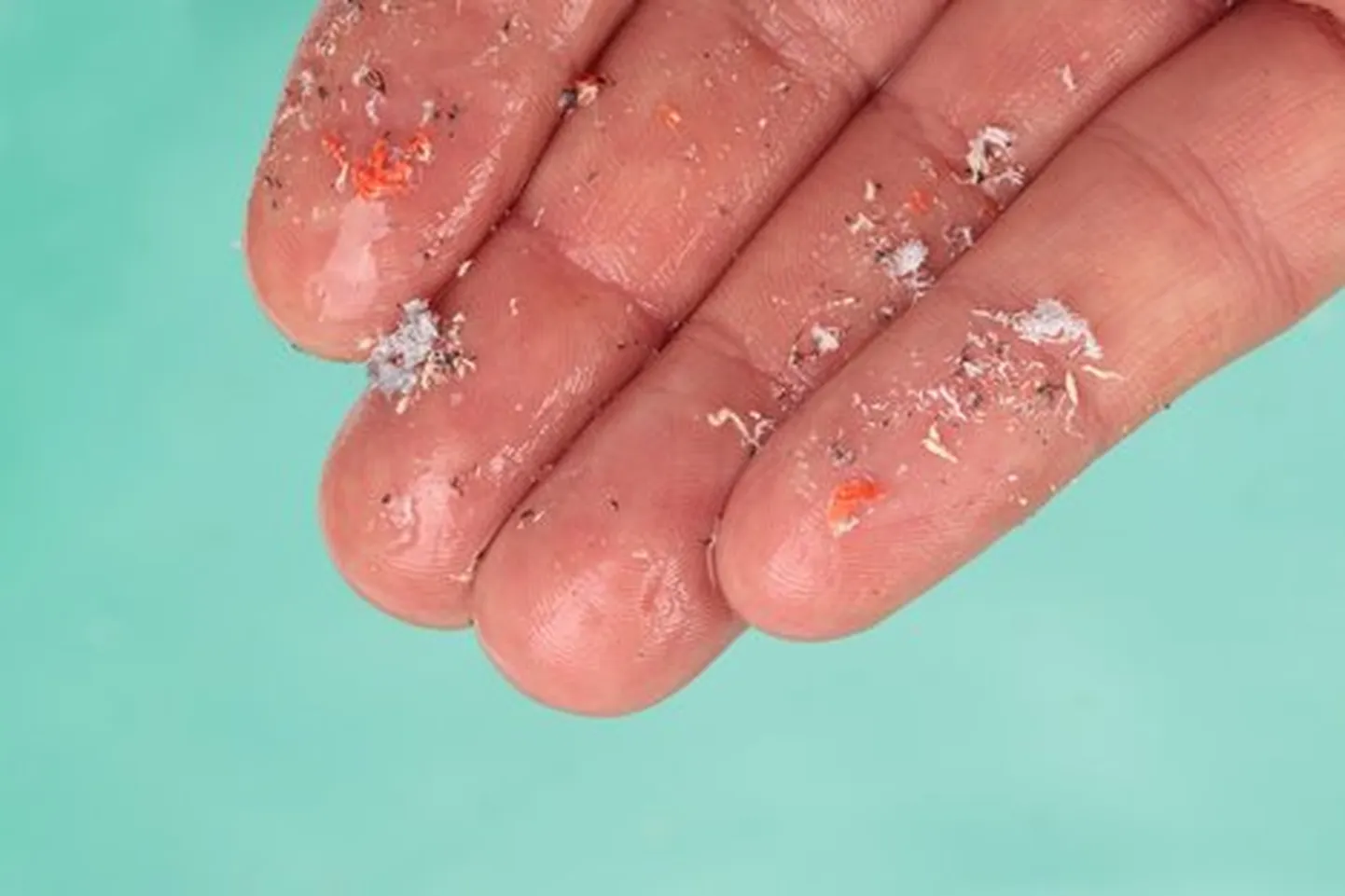 Nanoplastid, mida leidub nii meie toidus, joogivees kui õhus, võivad soodustada ka antibiootikumiresistentsete bakterite teket.