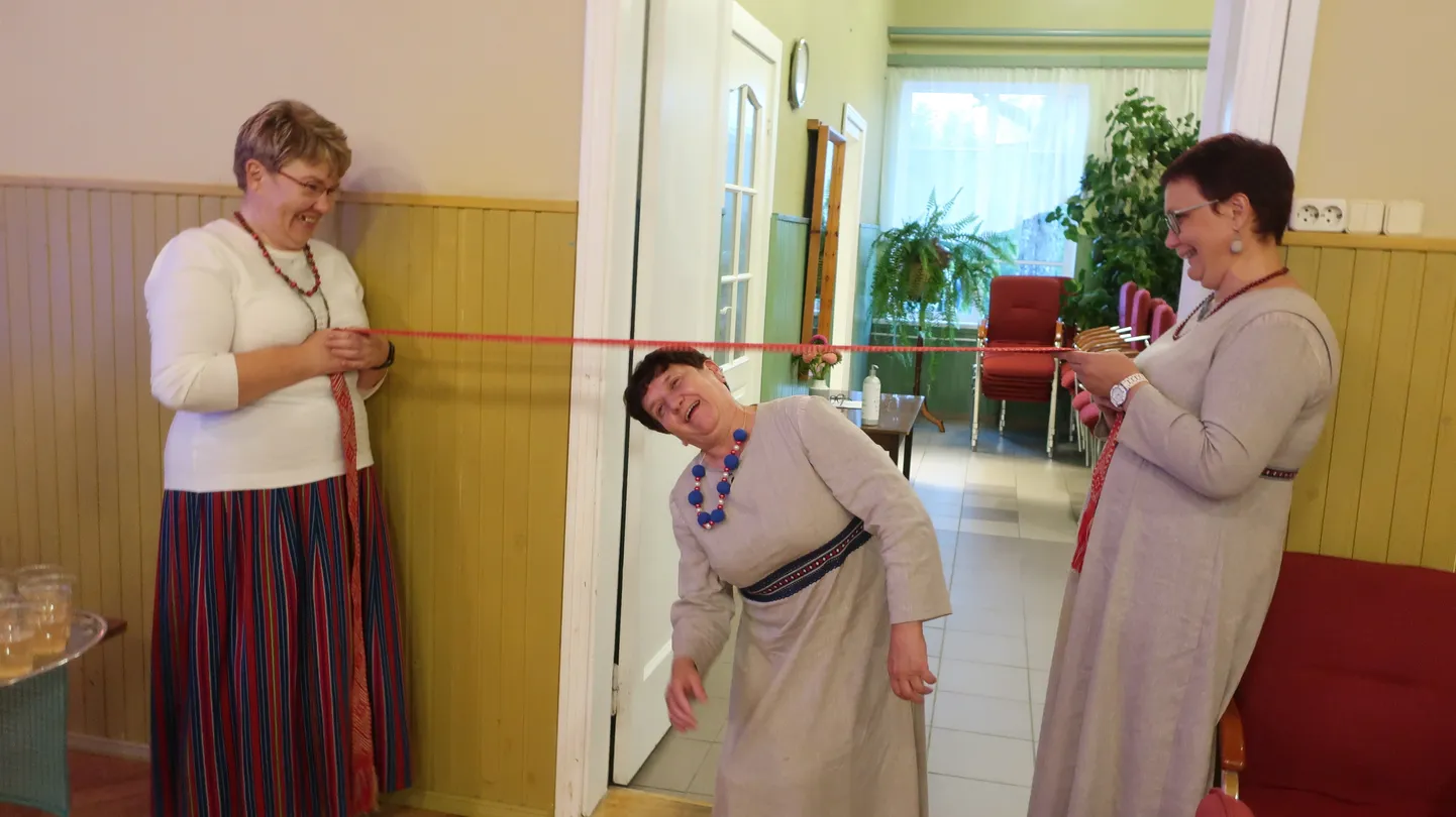 Vastse-Kuuste kultuurimajas jagub täna tegevusi hommikust hilisõhtuni. Foto pärineb maakondlikust folklooripäevast.