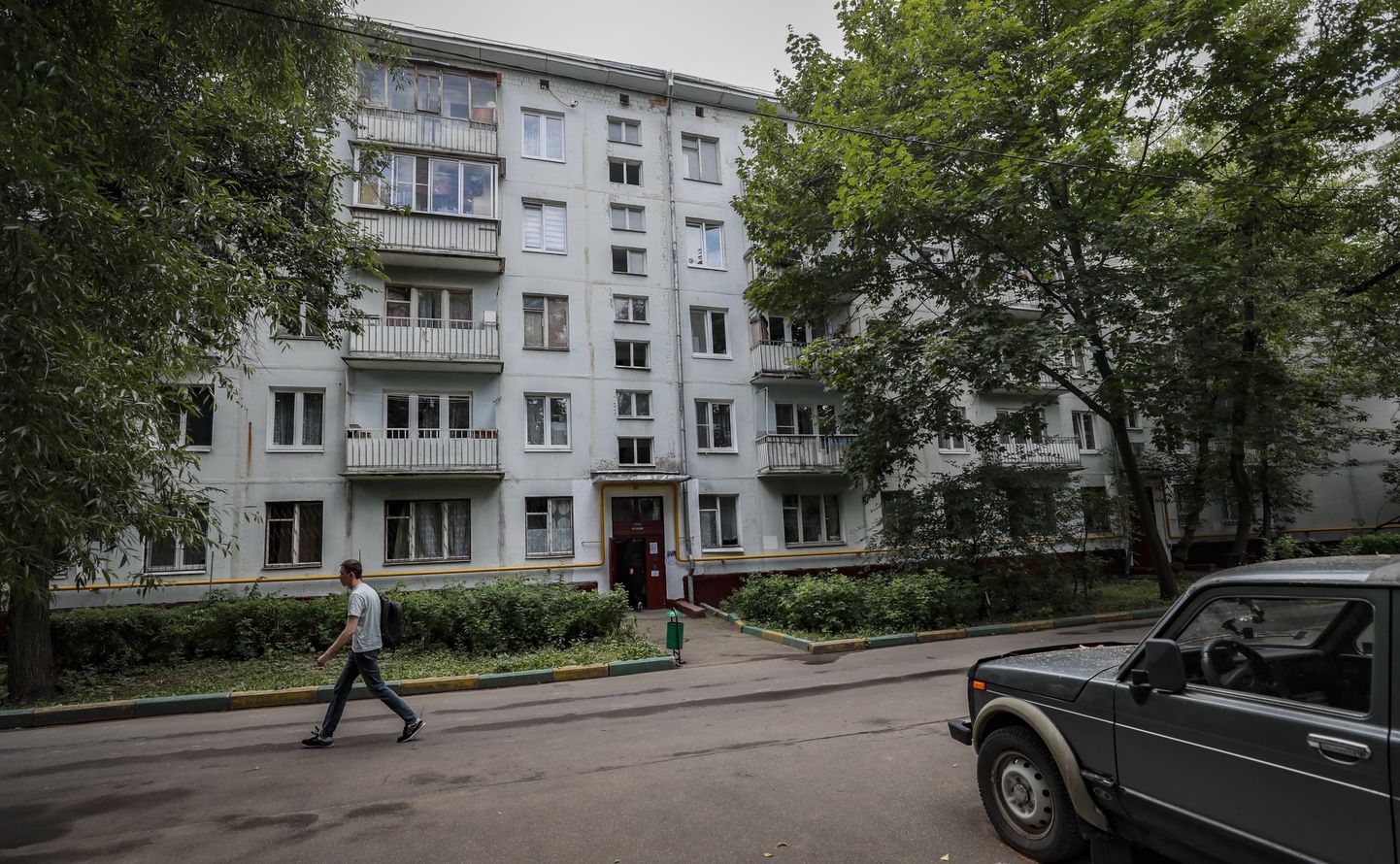 Nõukogude-aegne korrusmaja Moskvas. Maja läheb lammutamisele ja riikliku ehitusprogrammi toel peaks sinna kerkima uusehitis.
