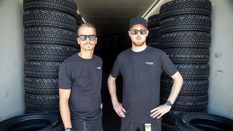 Saaremaal poteklo ključno logistično delo za WRC dirke, Oliver Solberg zmagal v Estoniji