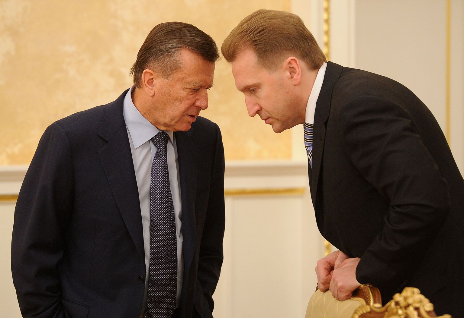 Vene asepeaministrid Igor Šuvalov (paremal) ja Viktor Zubkov.