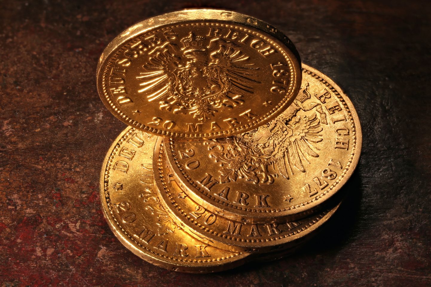 Saksa keisririigi 20 marka on üks kuulsamaid saksa münte, mis lasti käibele 1871. aastal pärast Saksamaa ühendamist rahvusriigiks. Oma ajaloolise tähenduse tõttu on see investorite seas äärmiselt hinnatud kuldmünt.