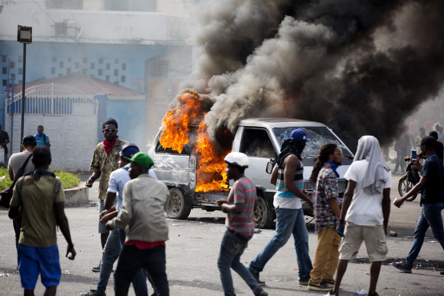Haiti meeleavaldajad nõuavad presidendi lahkumist.