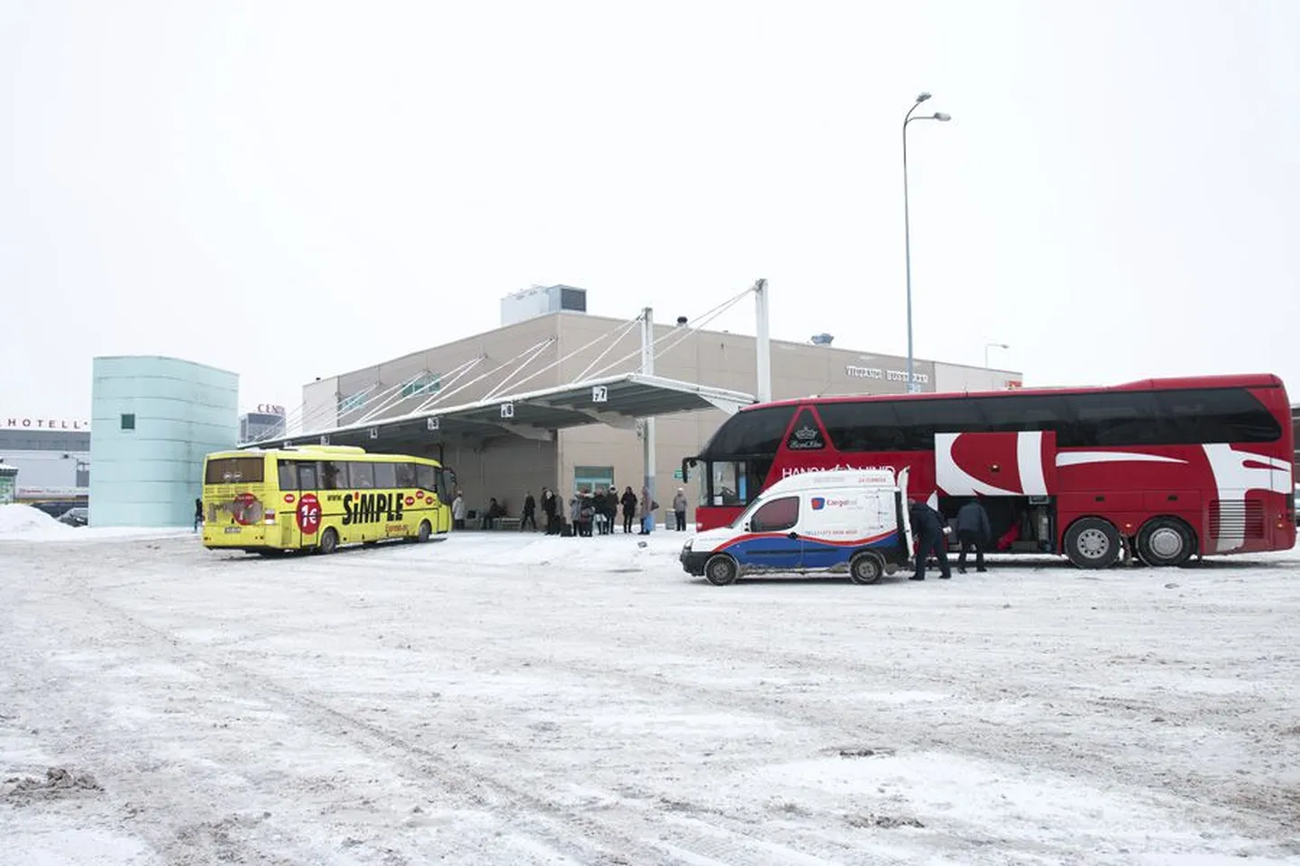 Nii Penuja kui Tipu külast on Viljandi bussijaama saada üpris keeruline.