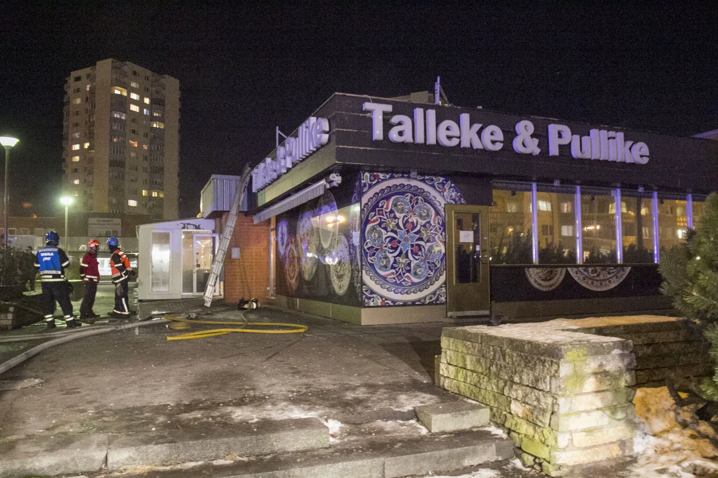 Пожар в Talleke ja Pullike.