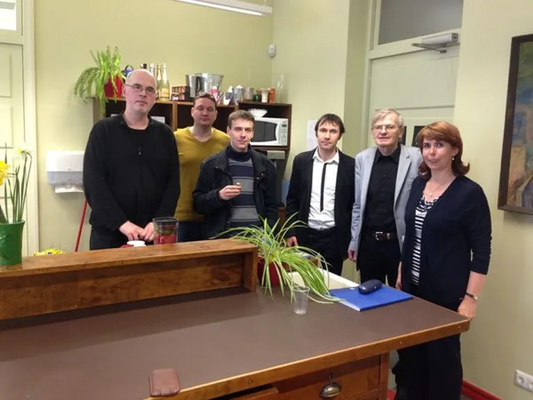 Raamatu «Tagasi mõteldes» esitluselt 2016. aastal on pildile jäänud Eduard Parhomenko (vasakult), Bruno Mölder, Jaanus Sooväli, Roomet Jakapi, Ülo Matjus ja Margit Sutrop.