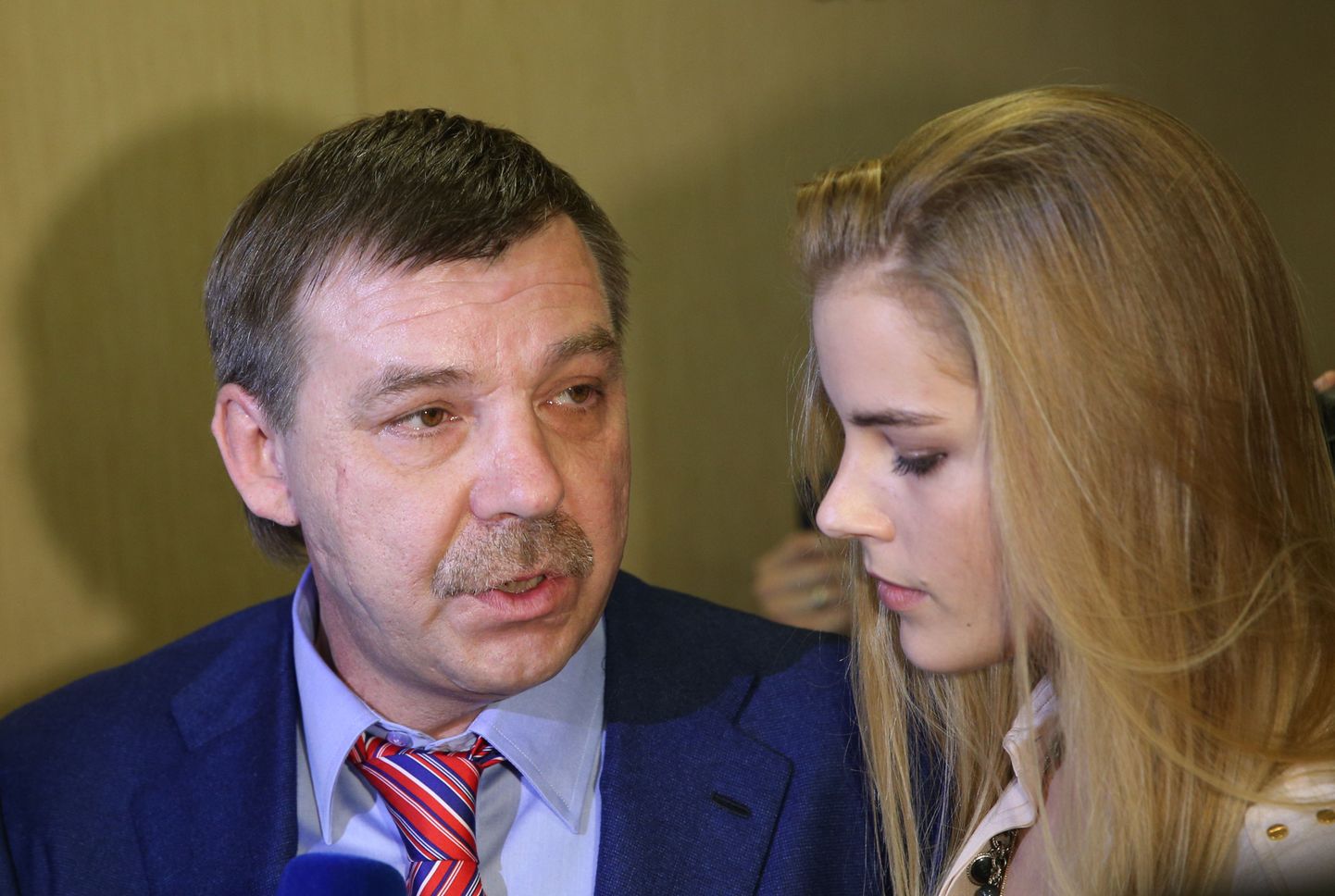 Олег Знарок и его дочь Алиса.