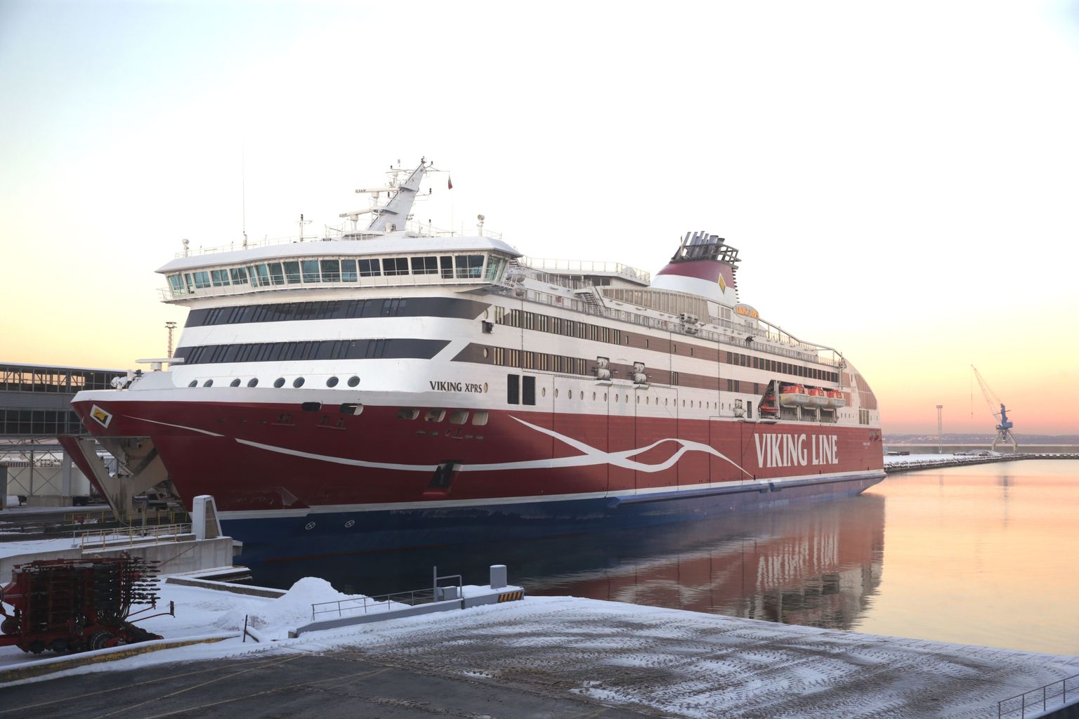 Viking Line'i laev Viking XPRS Tallinna sadamas.