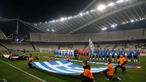 Mäng Eestiga tõi Kreeka jalgpalliliidule kaela trahvi ja tribüüni tühjaks jätmise käsu