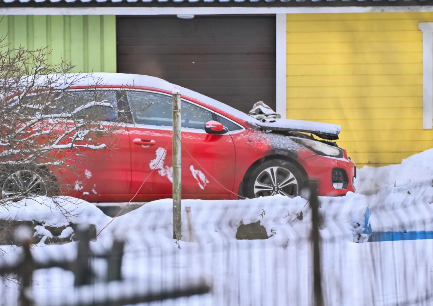 Eile süttis Põhja-Sakala vallas Suure-Jaanis sõiduauto, mida päästjad kustutama läksid.